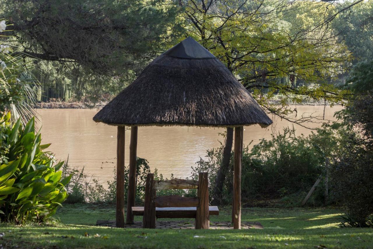 אליוואל נורת' Riverside Lodge & Conference Center מראה חיצוני תמונה